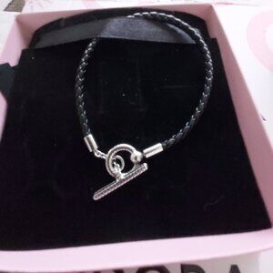 Authentic Pandora *RETIRED * Black Leather  T-Bar Bracelet 591675C01S-2